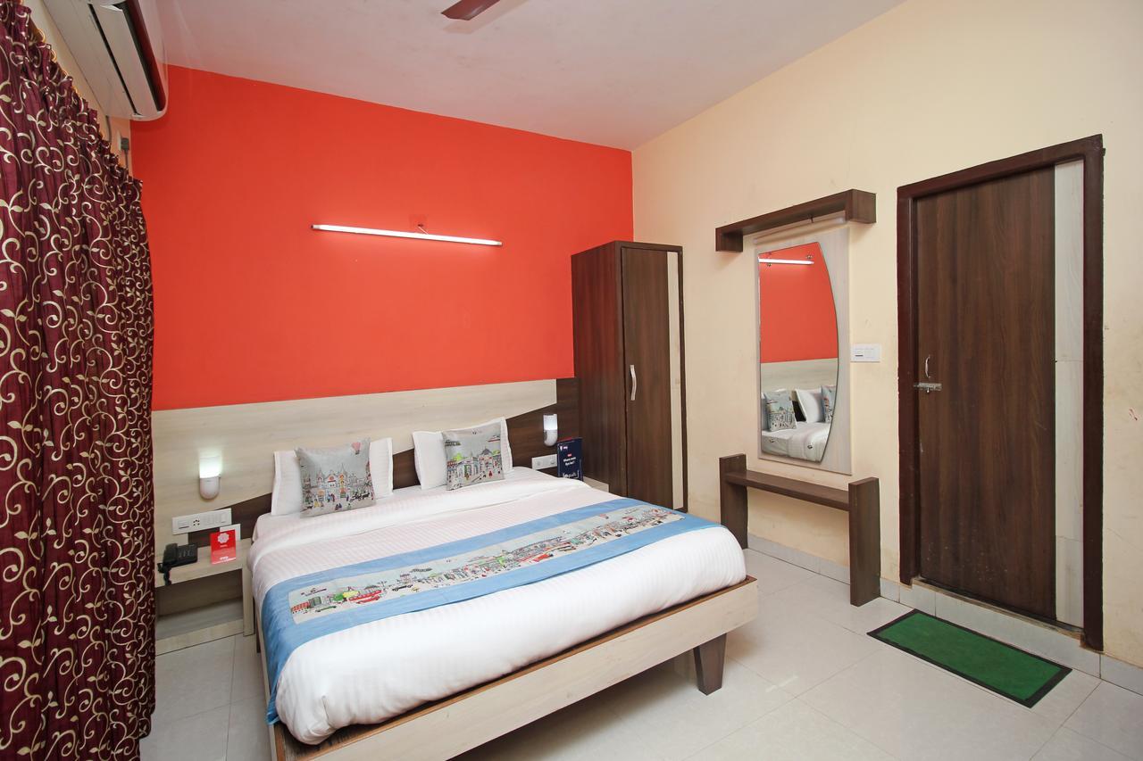 Oyo 7680 Park Lagoon Hotel Puri Esterno foto